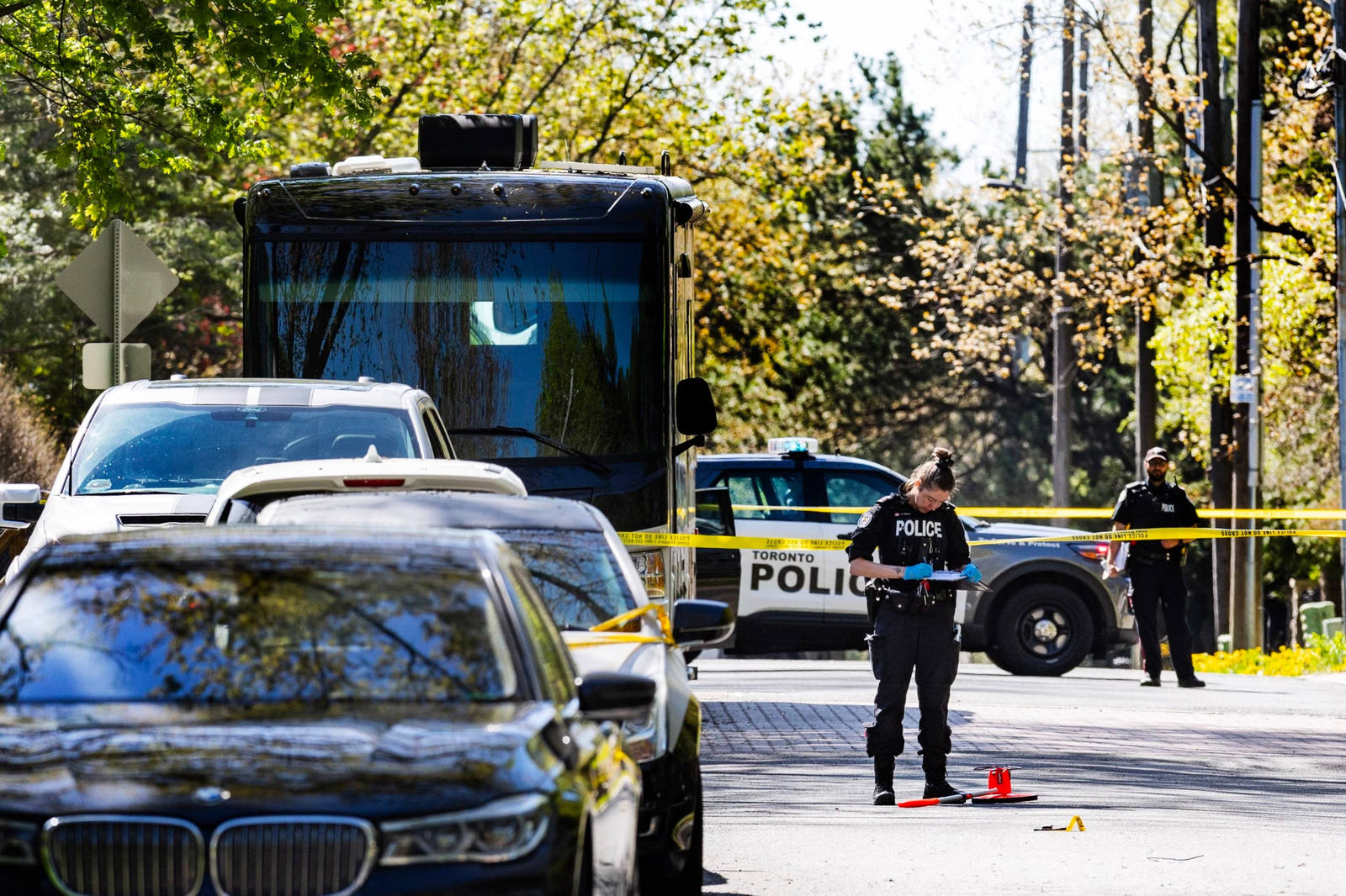 Security guard shot outside Drake’s home in Toronto