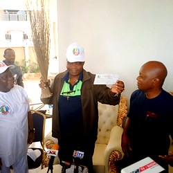 Just in: Former PDP BoT member, Idahosa rejoins APC