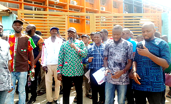 Photos: NLC pickets head office of Ibadan Electricity Distribution Company