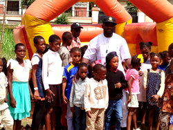 Foundation organizes Children’s Day party for Ogun community
