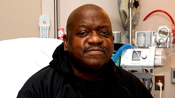 U.S. man who received first-ever modified pig kidney transplant dies