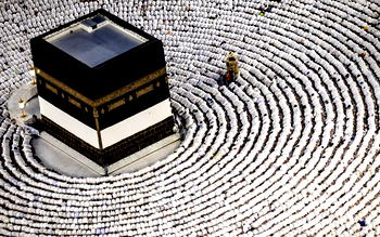 Saudi authorities ban political, sectarian expressions at Hajj sites
