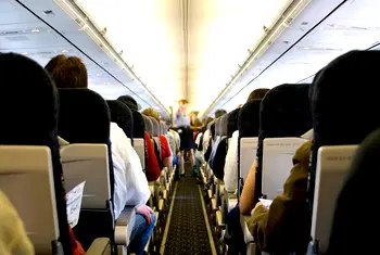 Phone on speaker mode, 5 other things you should never do on an airplane