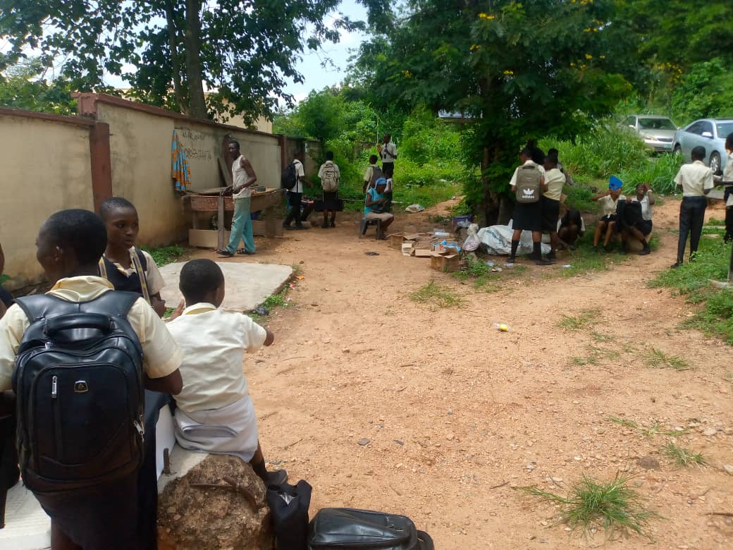 Banks, public institutions comply with NLC strike in Oyo