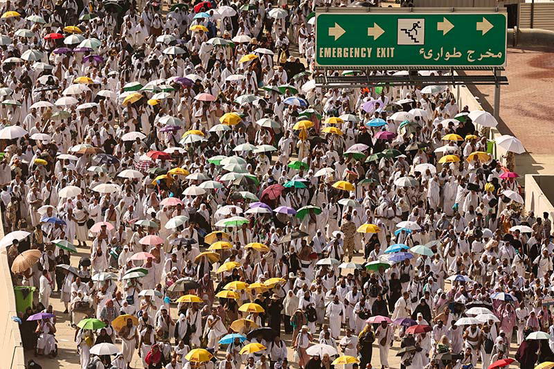 'Bodies on the ground': Why so many pilgrims died during hajj