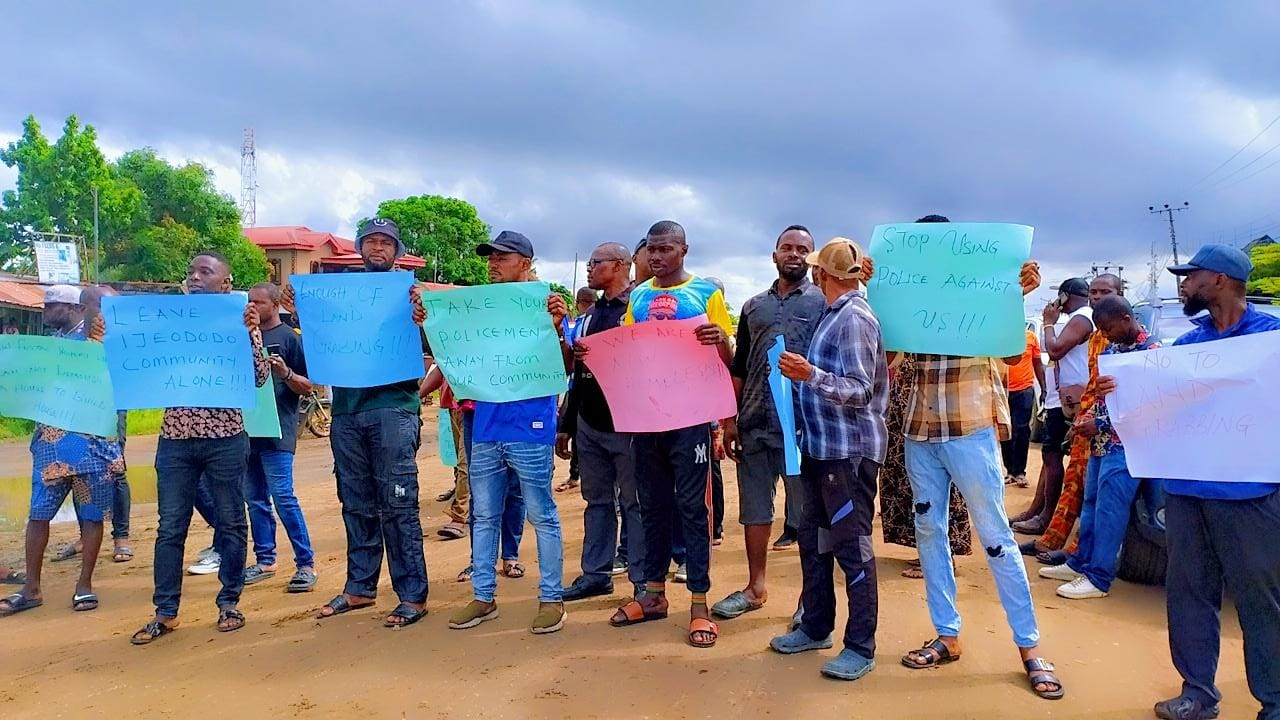 Lagos community protests invasion of land grabbers, seeks govt’s intervention