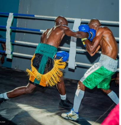 Muyideen Oyakojo triumphs over Kazeem Oliwo in thrilling bantamweight bout