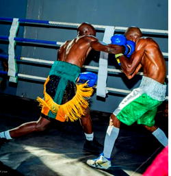 Muyideen Oyakojo triumphs over Kazeem Oliwo in thrilling bantamweight bout