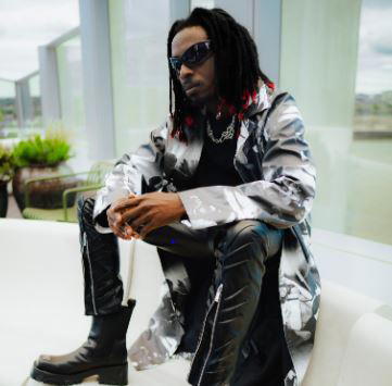 Dumomi the Jig teams up with Tar1q, Kelly Kayy for electrifying ‘Santa Monica’