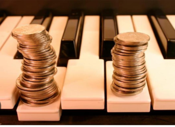 Royalties in musical works, the collecting societies, and the new trend