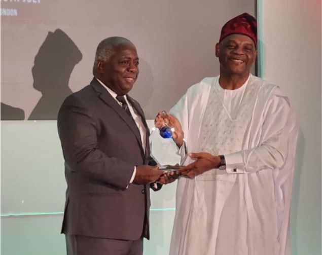 Arc. Sonny Echono receives prestigious Leadership Award in London for educational excellence