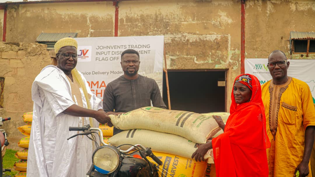 Food Security: Cocoa firm distributes farm inputs to farmers, empowers 6000 in North