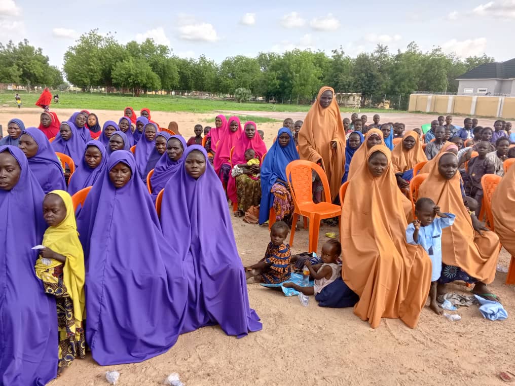 Photos: Army hands over Chibok girl, 330 others to Borno govt