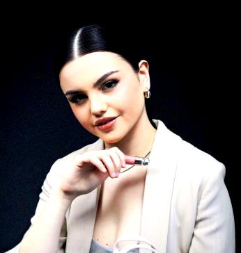 Lynda Merdji: Carving her own path beyond the Selena Gomez resemblance