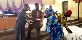 Hunger: Charity organisation empowers 100 vulnerable individuals in Eruwa