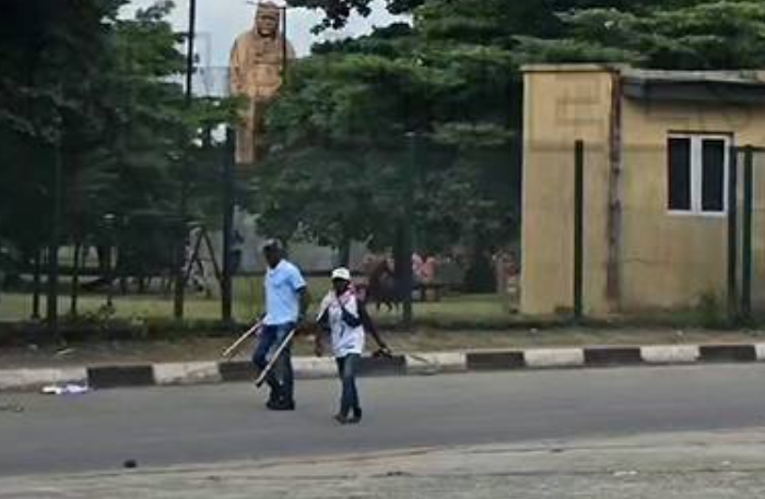 Day 4: Violence erupts at Lagos protest as hoodlums disperse demonstrators