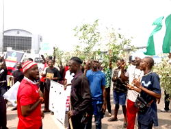 Attack on Rivers APC Secretariat aimed at disparaging Tinubu – Okocha