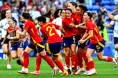 Spain survive Colombia scare, join USA in Olympic women’s football semis