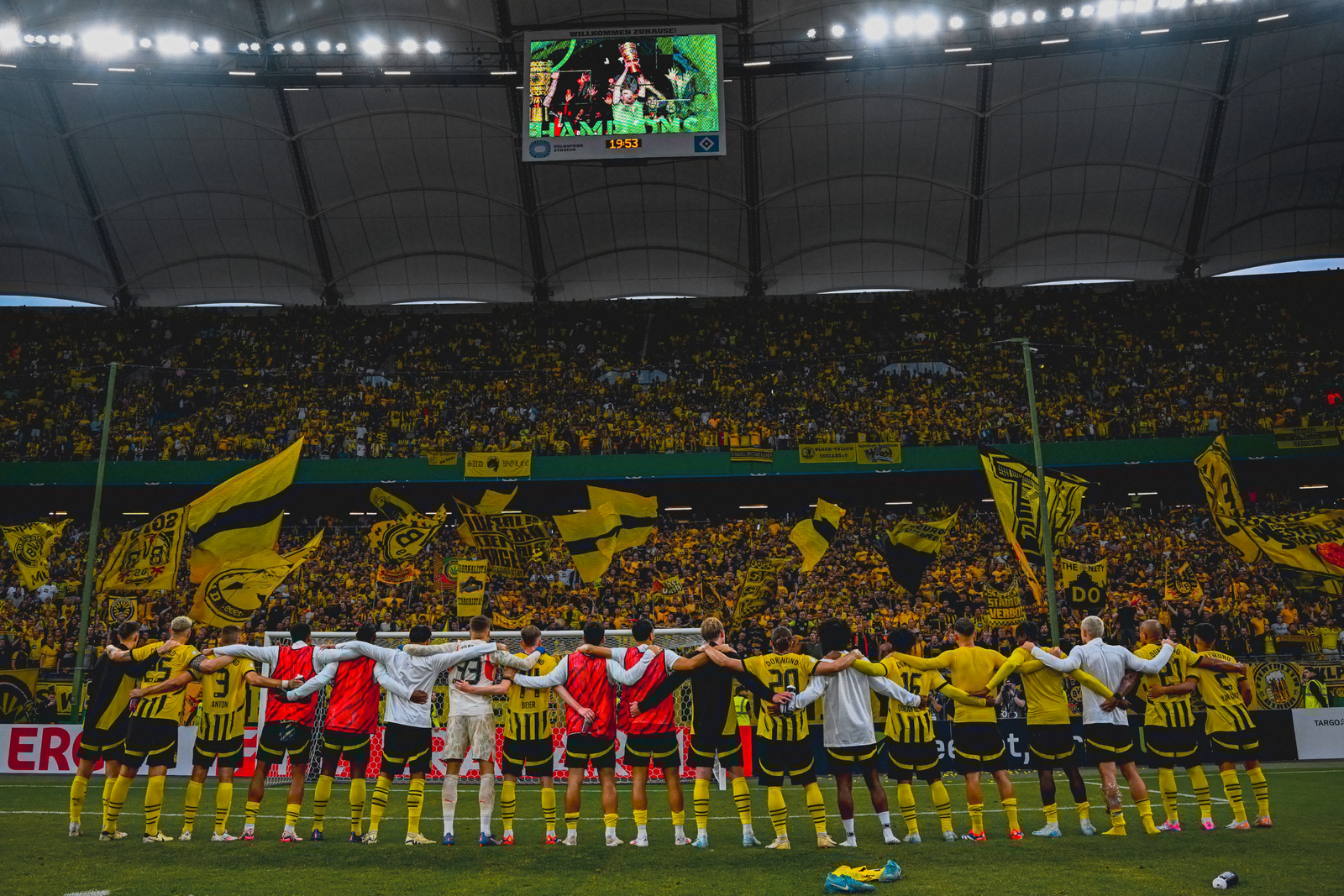Dortmund, Leipzig cruise through German Cup first round