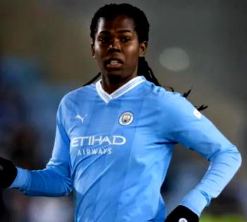 Shaw wins PFA Women player of the year awards, Clinton young player