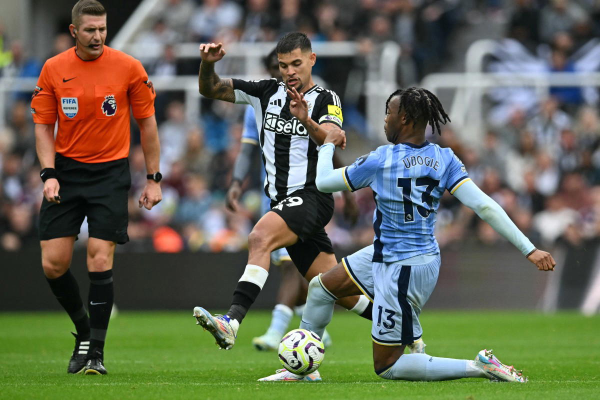 Unbeaten Newcastle continue fine form with 2-1 win against Tottenham