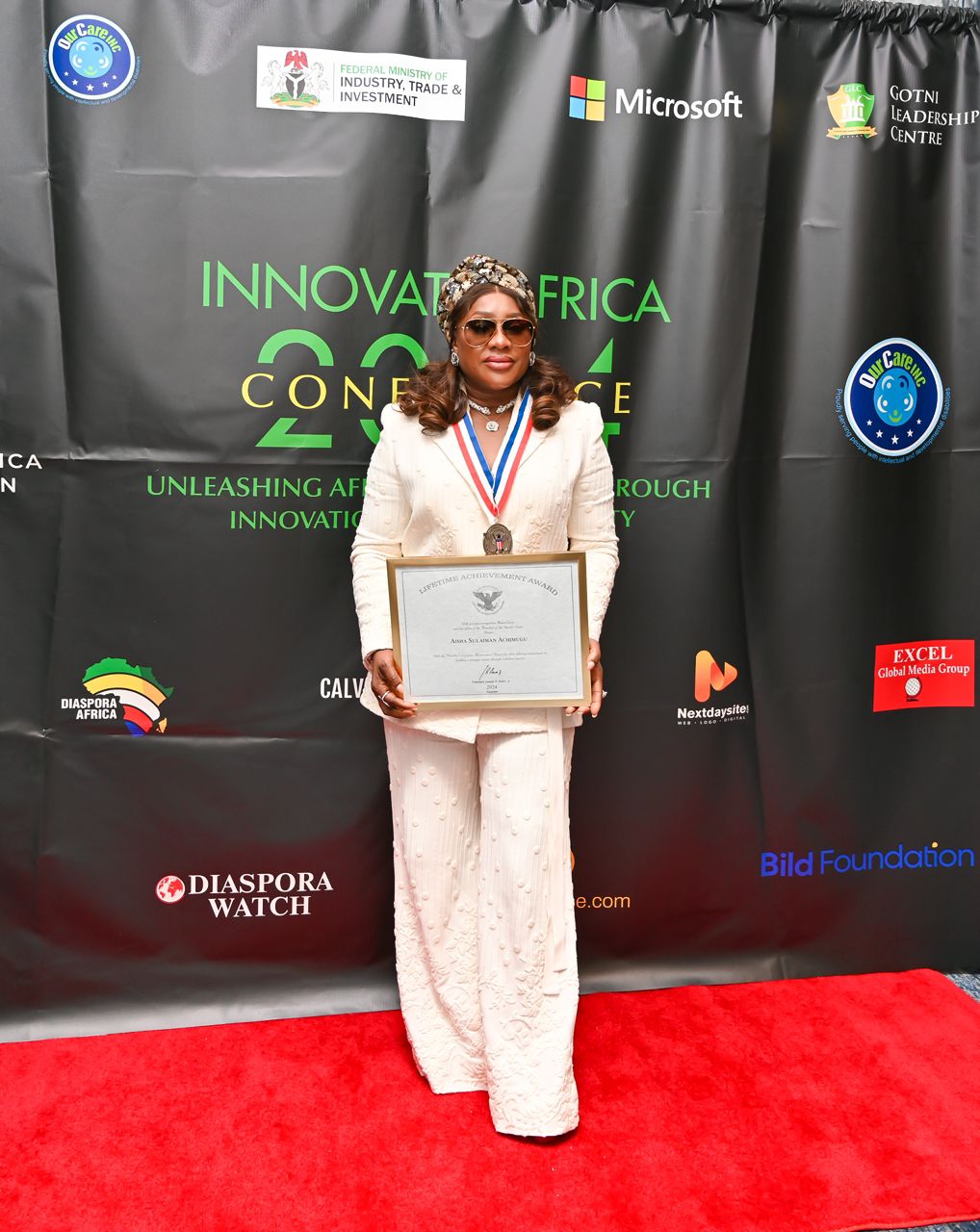 Aisha Achimugu bags presidential award in USA