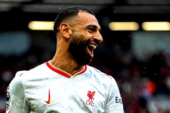 Salah selfish with contract talks – Liverpool legend Carragher