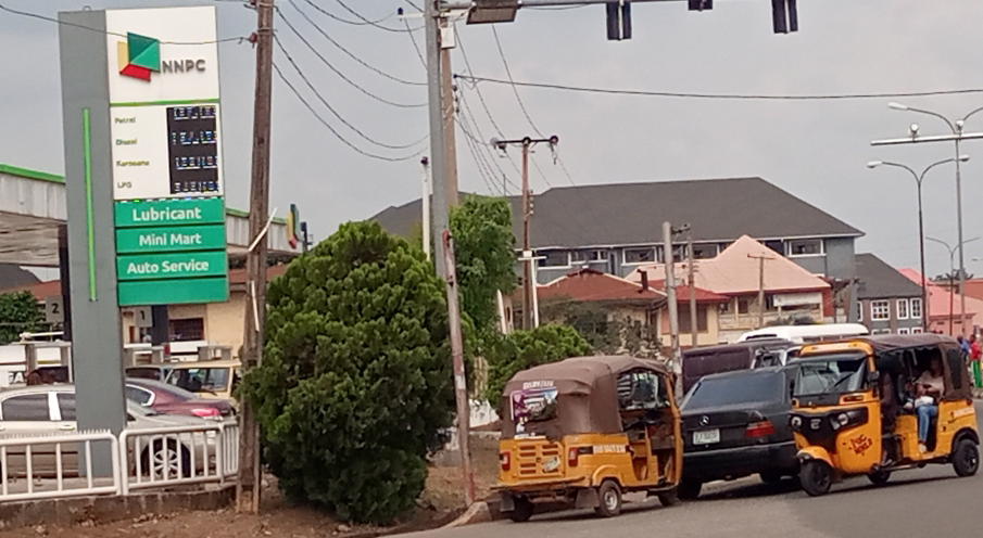 NNPC retail station sells N885 per litre in Enugu