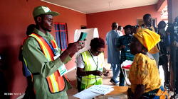 Edo election: INEC extends voting time at PUs where voting started late