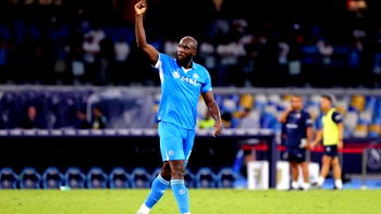 Lukaku to miss start of Napoli’s title defence with ‘serious’ thigh injury