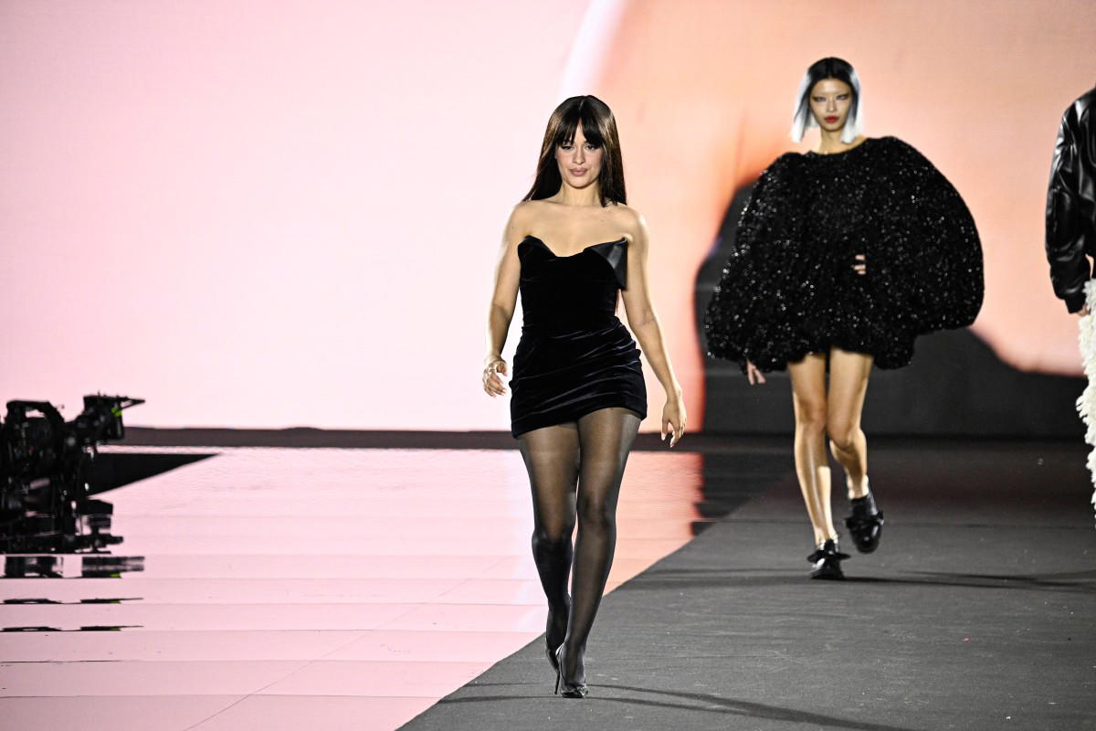 Goosebumps and stars as Paris Fashion Week kicks off