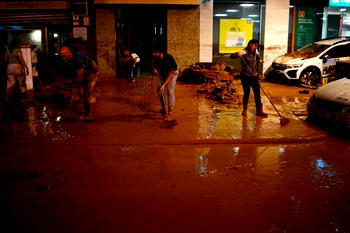 Spain races to save victims as floods kill 95