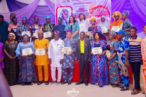 Wholistic Edu-Consult, Ojo LG empower 200 head teachers, assistants