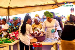 Hardship Relief: Ondo Rep member, Makinde, wife distribute free food items to constituents