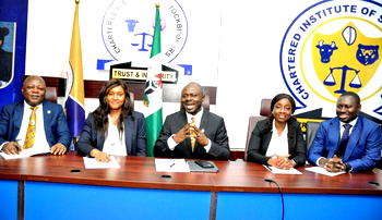 ﻿Stockbrokers discuss wayforward to achieve $1.0 trn economy