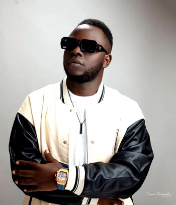 Chris Leezy storms Nigeria’s music scene with first release ‘Cheza’