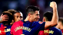 Lewandowski suffers hamstring injury, may miss Barca’s season opener