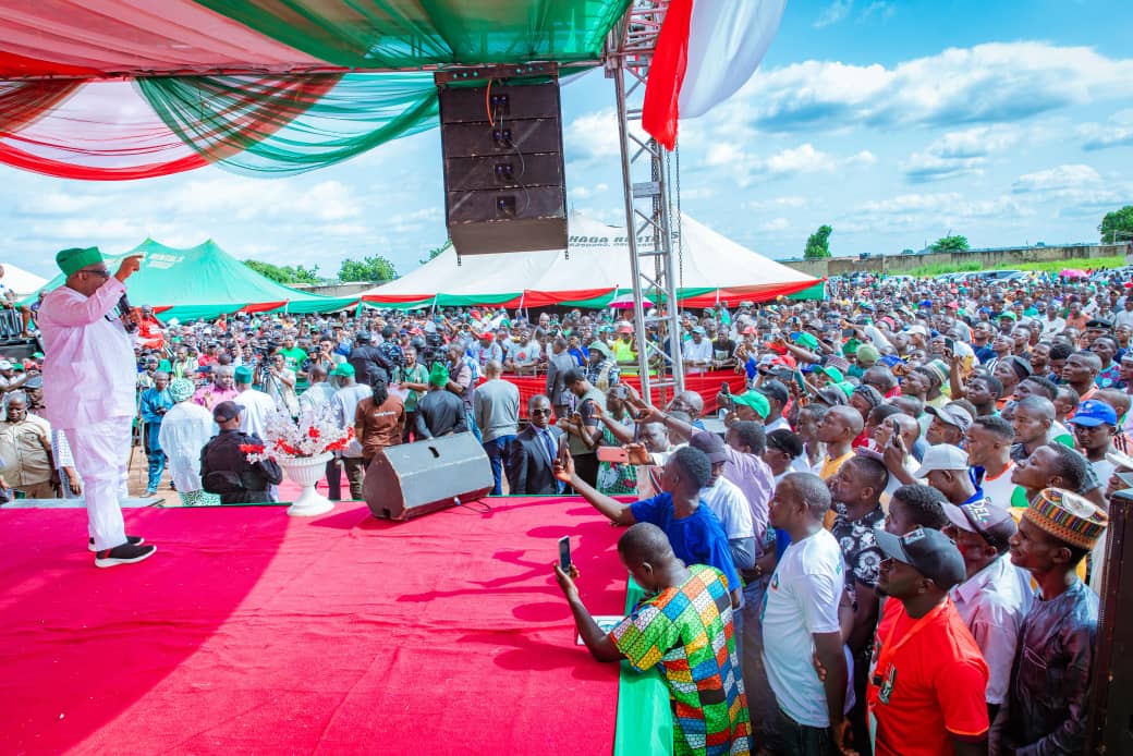 Mutfwang flags off Plateau South PDP LG election campaign