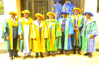 How Crawford Uni’s best-graduating student got awards, automatic employment