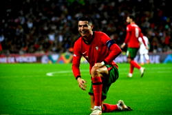 Ronaldo shines as Portugal rout Poland to reach Nations League last-eight