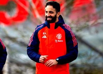 Man Utd not yet out of Premier League title race, says Amorim