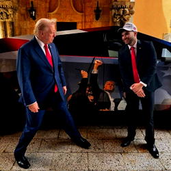 Influencer Adin Ross wins $1.6m after betting on Trump to win US election