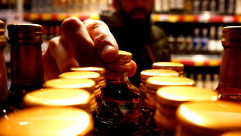 10 countries where drinking alcohol is illegal