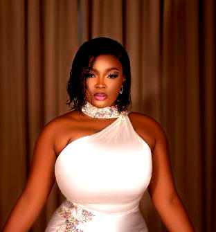 I Once Begged Strangers on Buses to Subscribe to My YouTube – Kemi Ikuseedun