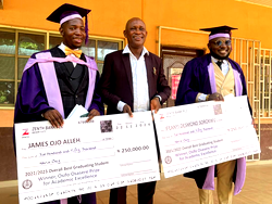 UNIBEN alumnus gifts best graduating students with cash rewards