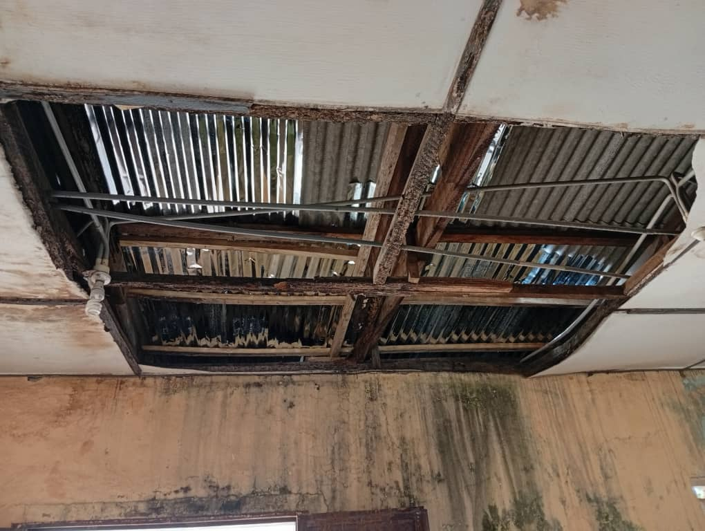 Osun community seek Adeleke’s intervention over dilapidated hospital