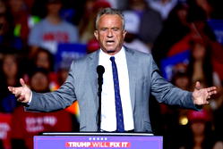 Trump names vaccine skeptic RFK to head health dept