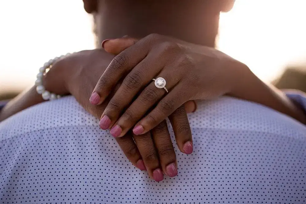 5 countries that pay singles to get married