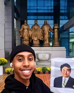 YouTuber Johnny Somali faces 10-yr prison sentence for kissing statue in South Korea