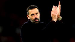Leicester set to appoint Van Nistelrooy as head coach